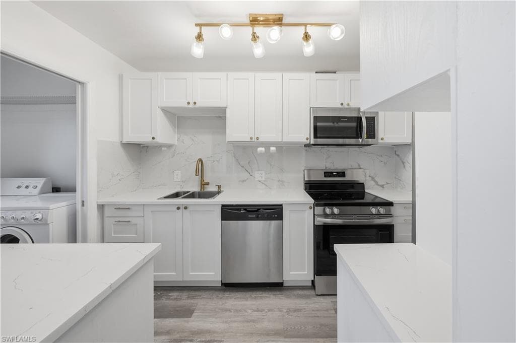 788 Park Shore DR A11-6