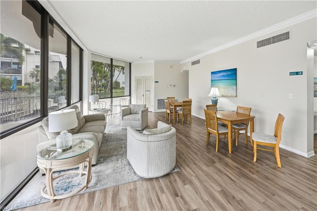 788 Park Shore DR A11-29