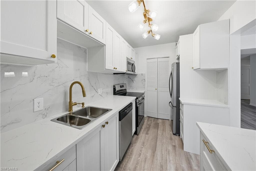 788 Park Shore DR A11-7