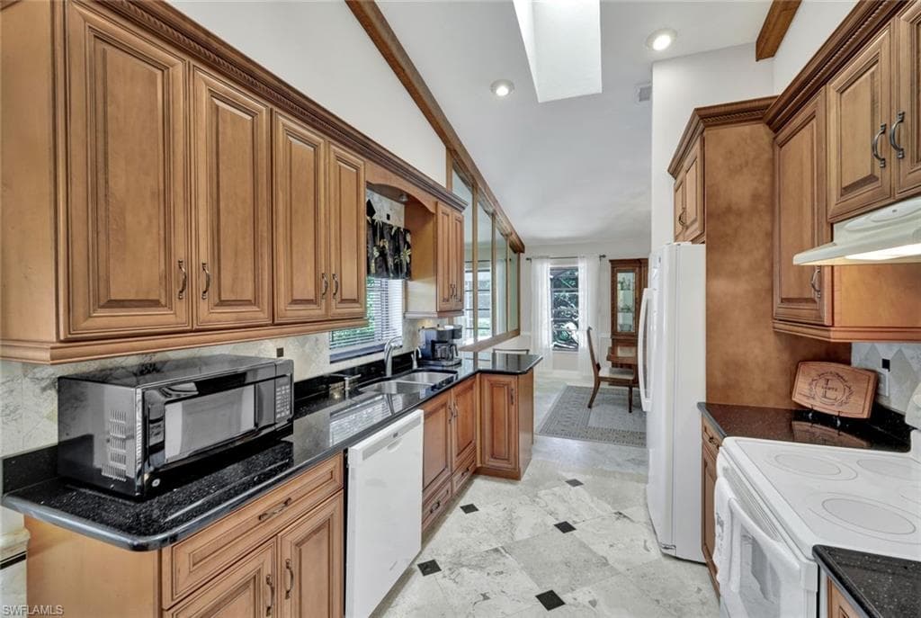 28391 Tasca DR-8