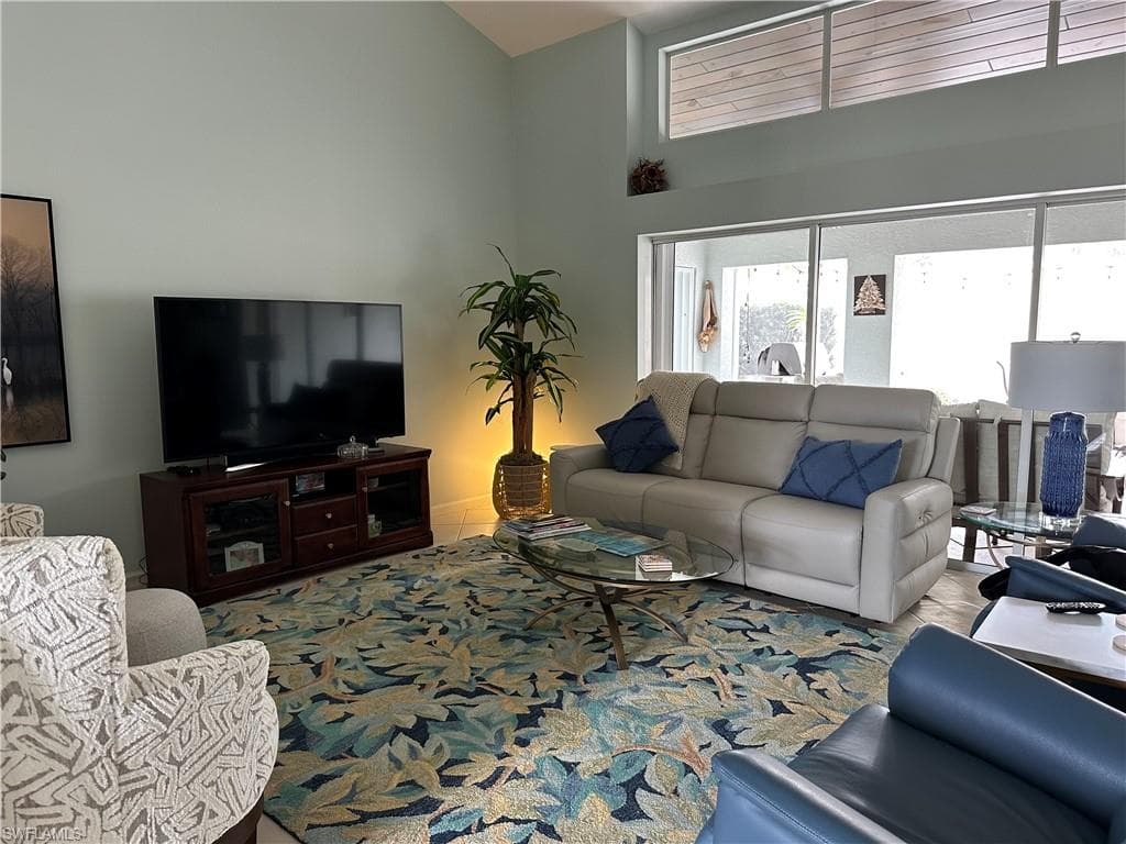 4146 Royal Wood BLVD-1