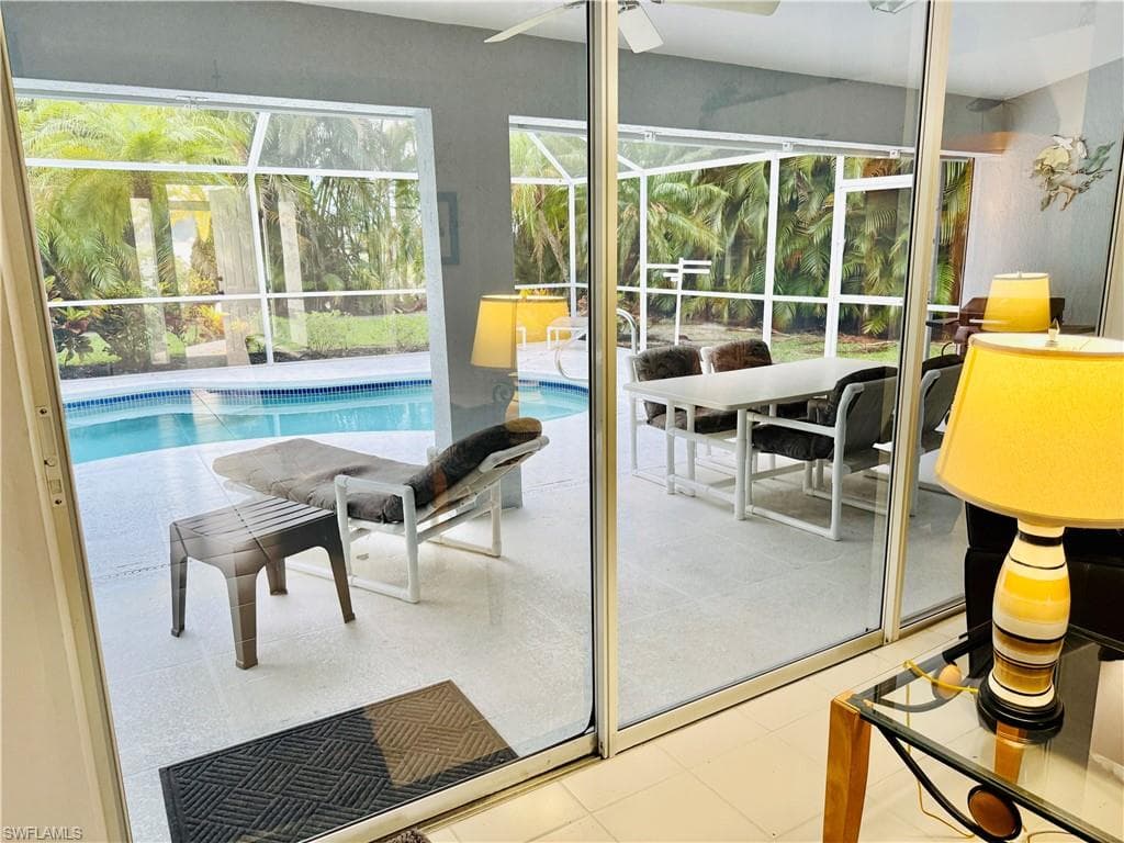 10264 Wood Ibis AVE-14