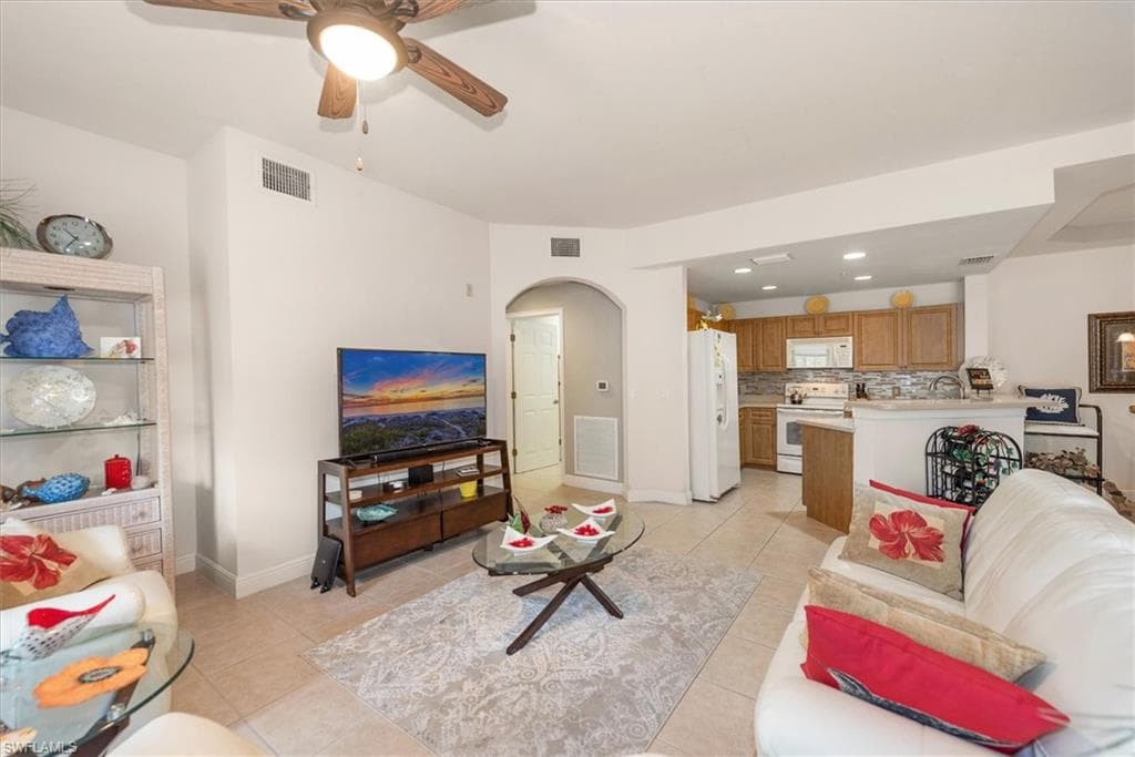 3957 Pomodoro CIR 201-22