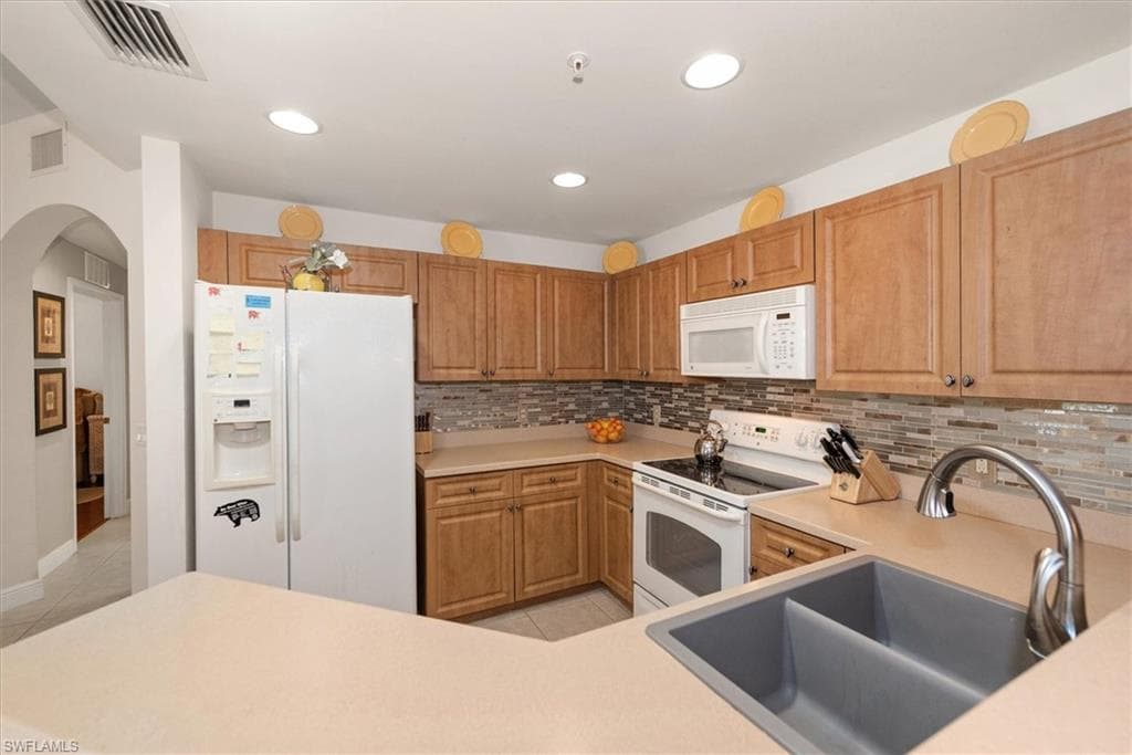 3957 Pomodoro CIR 201-9
