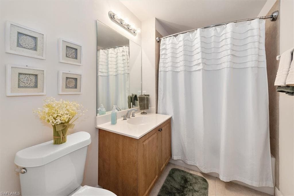 3957 Pomodoro CIR 201-32
