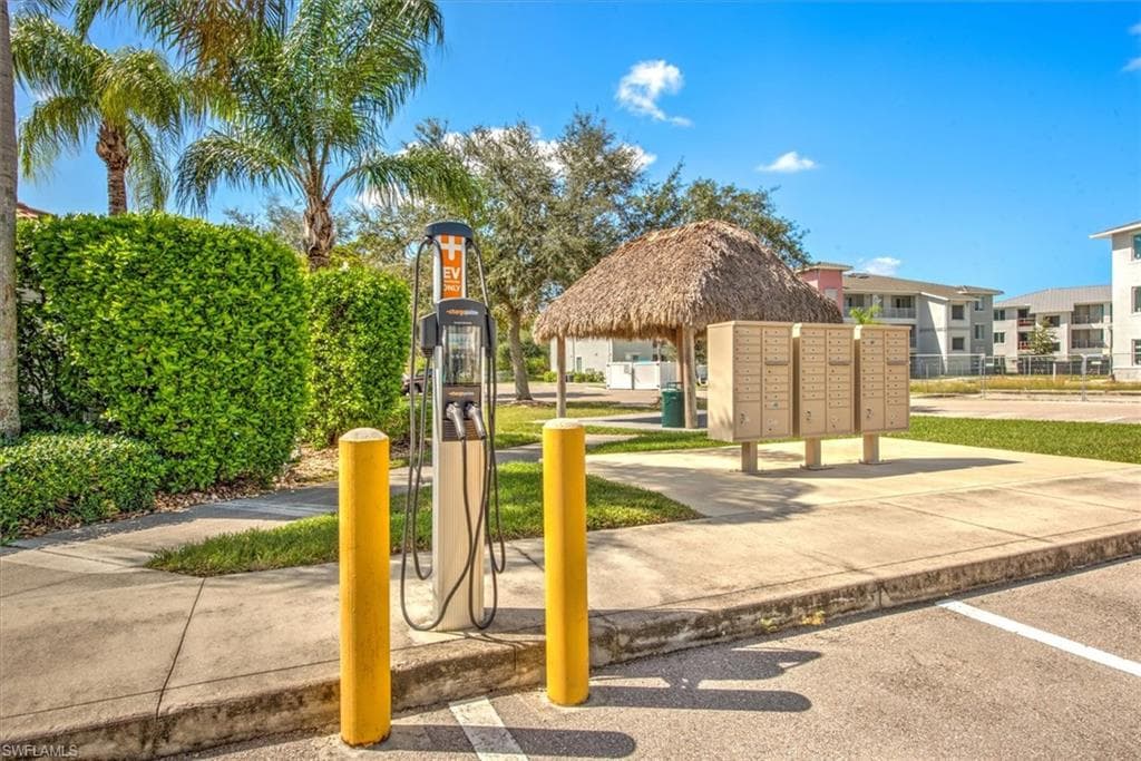 3957 Pomodoro CIR 201-84