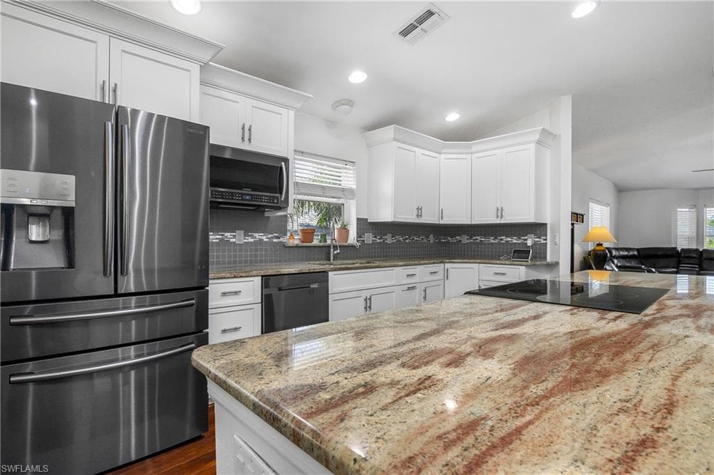 7749 Victoria Cove CT-3