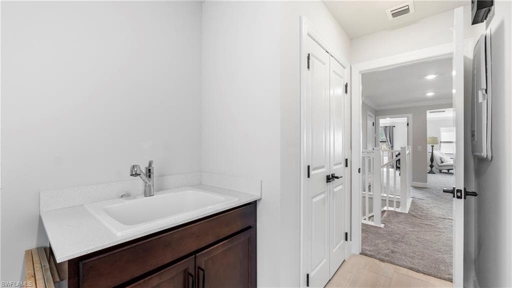 10428 Ventana LN-26