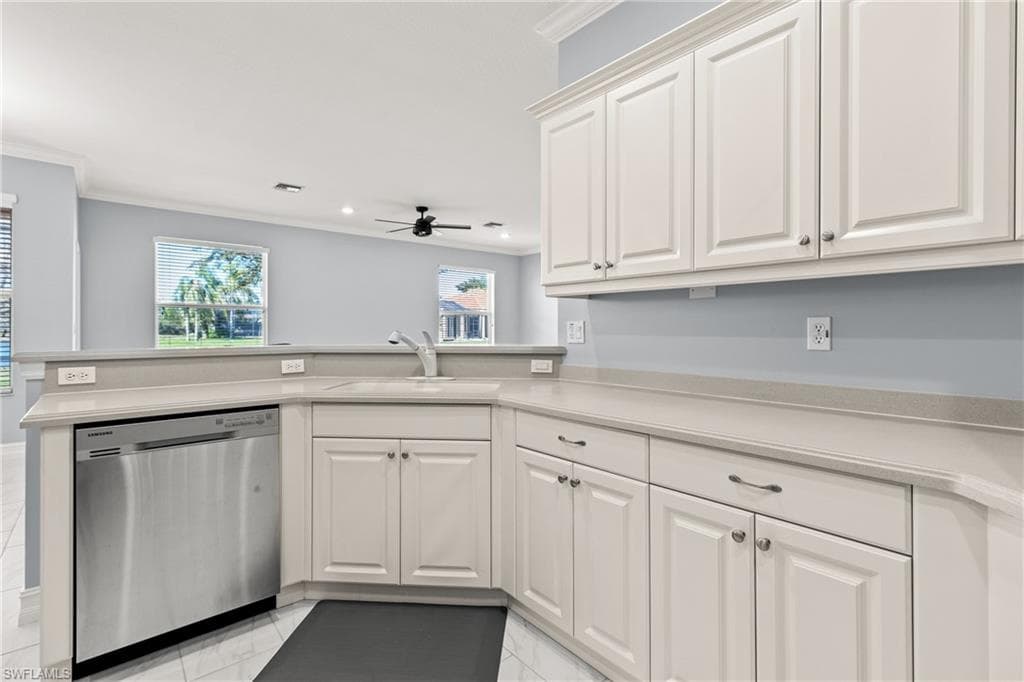 20428 Torre Del Lago ST-25