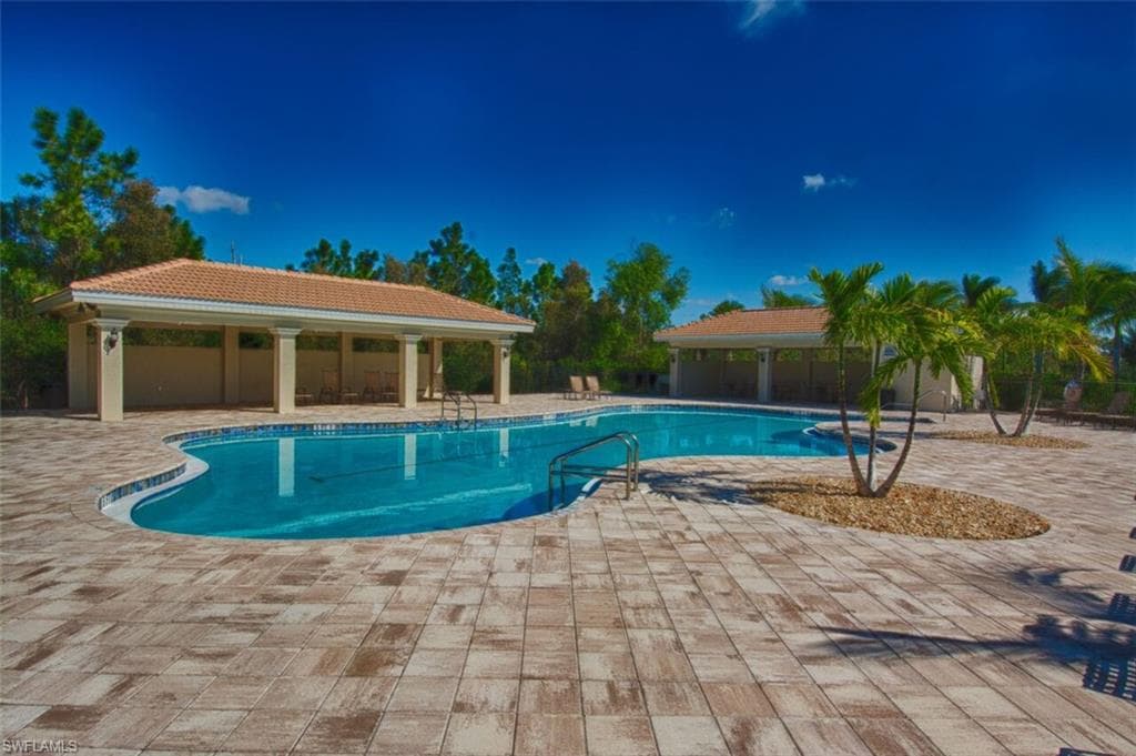 3718 Crofton CT-35