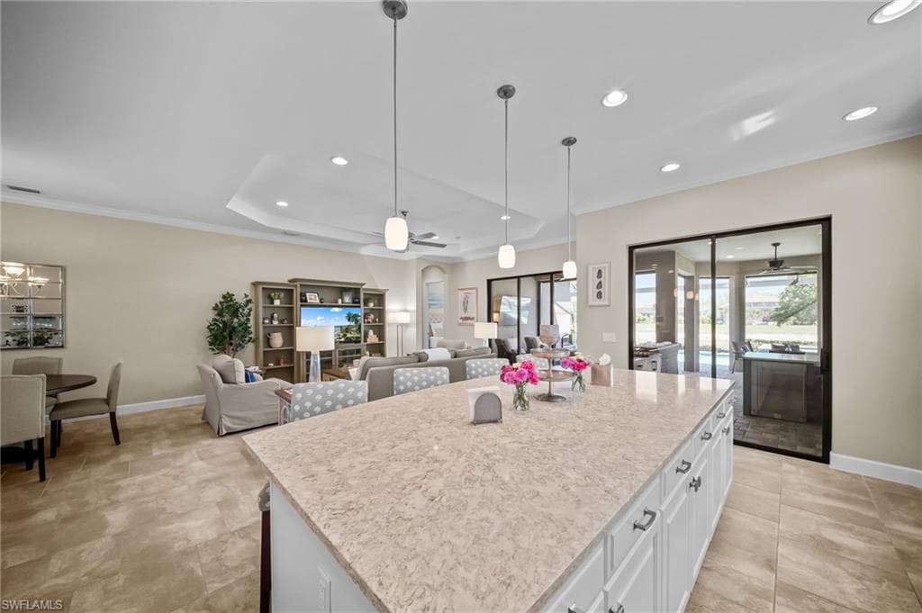 9361 Terresina DR-11