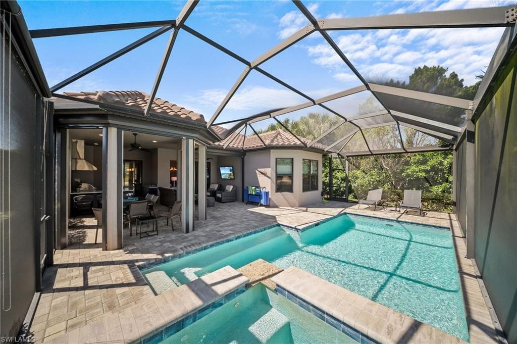 9361 Terresina DR-29