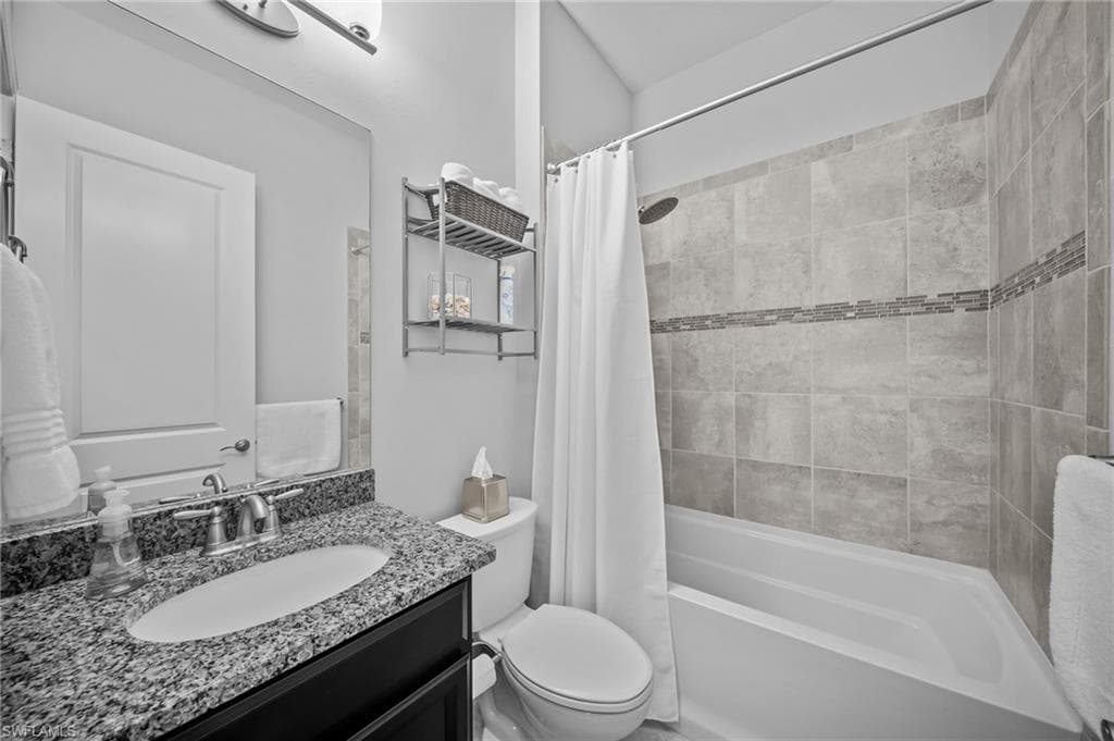 9361 Terresina DR-17