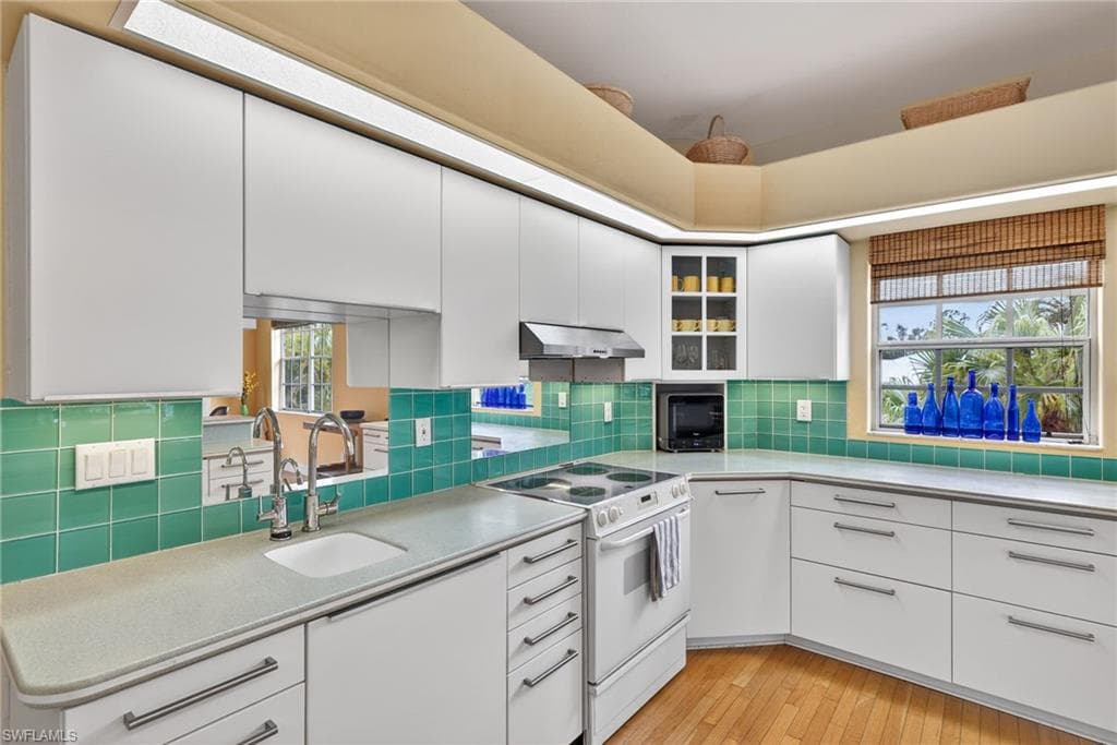 14941 Center ST-21