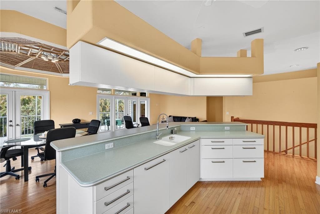 14941 Center ST-18