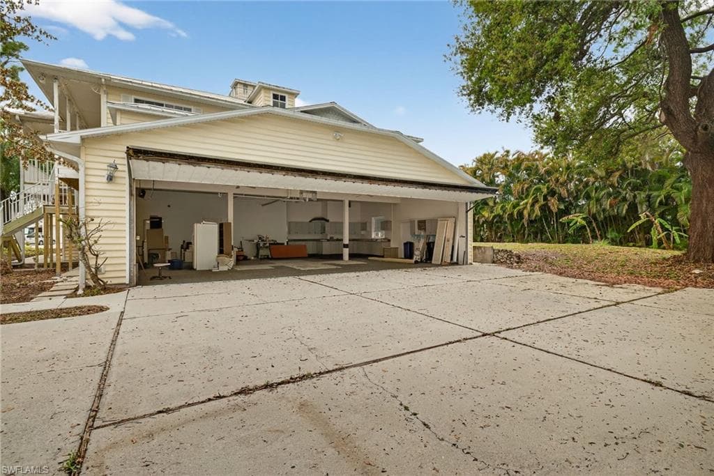 14941 Center ST-3