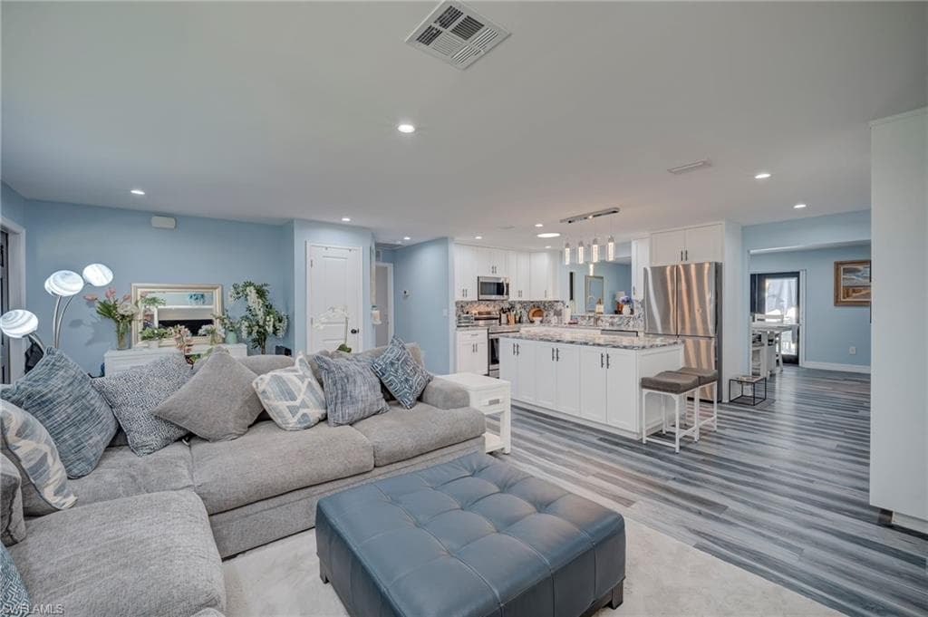1089 N Town And River DR-2