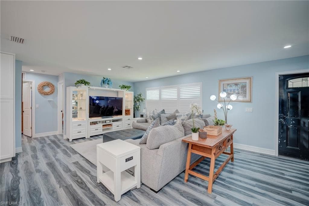 1089 N Town And River DR-4