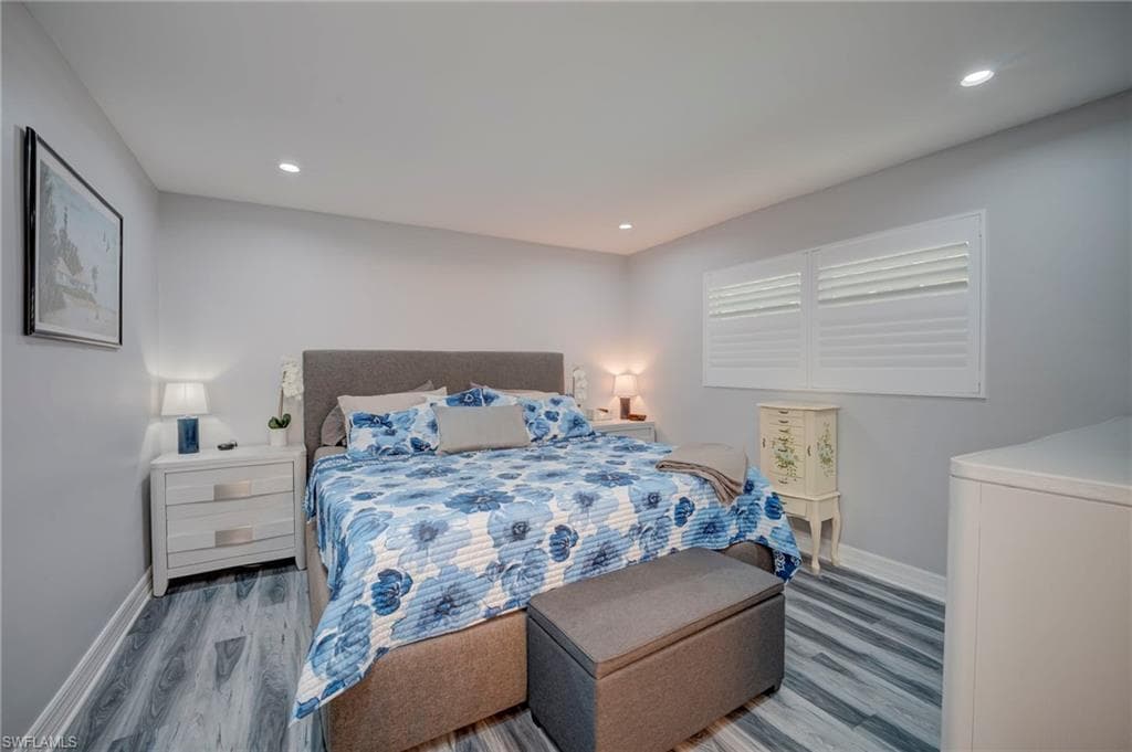 1089 N Town And River DR-14