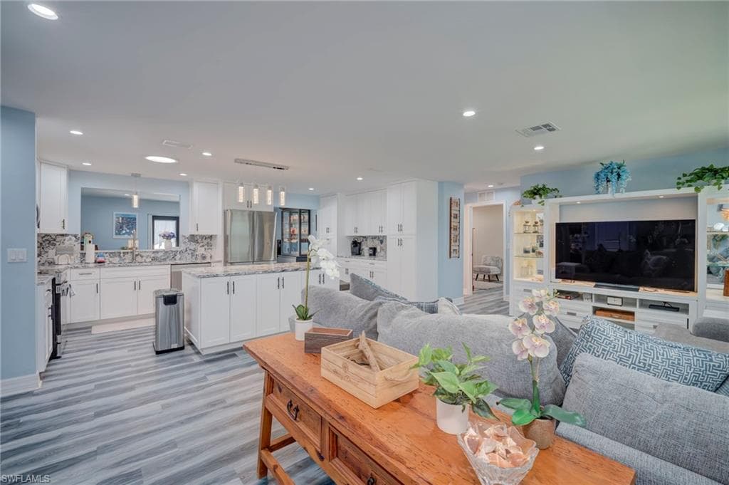 1089 N Town And River DR-3