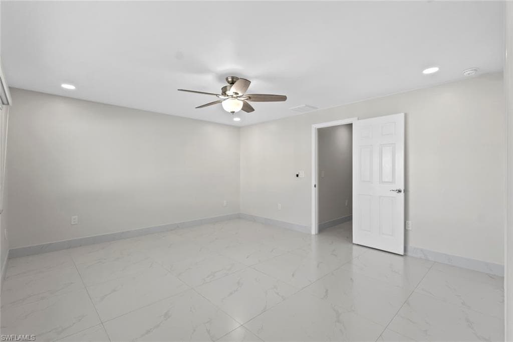 107 Albatross ST-16