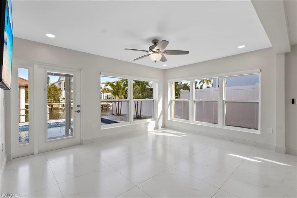 107 Albatross ST-15