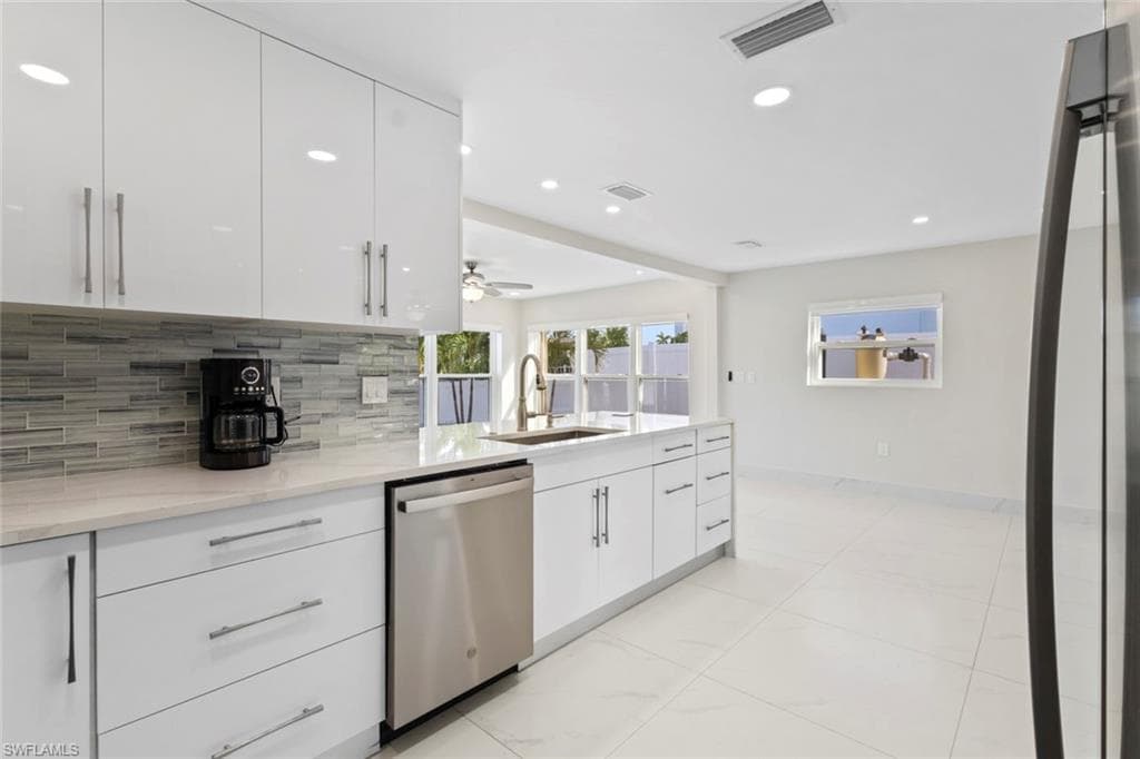 107 Albatross ST-11
