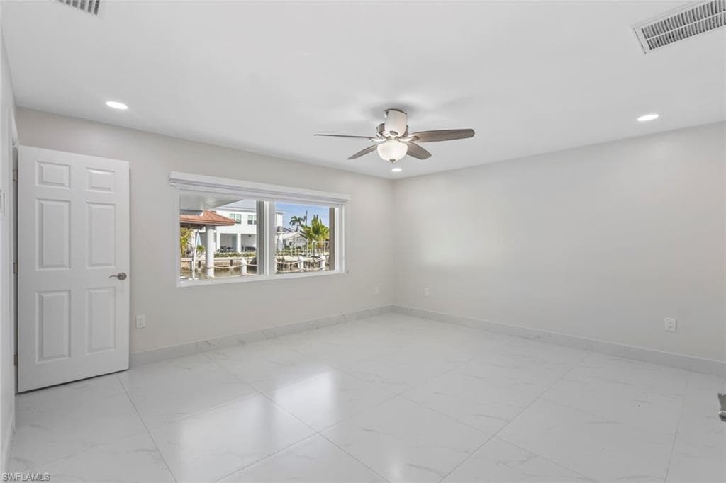 107 Albatross ST-19