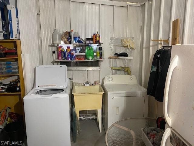 2727 Indianwood DR-12
