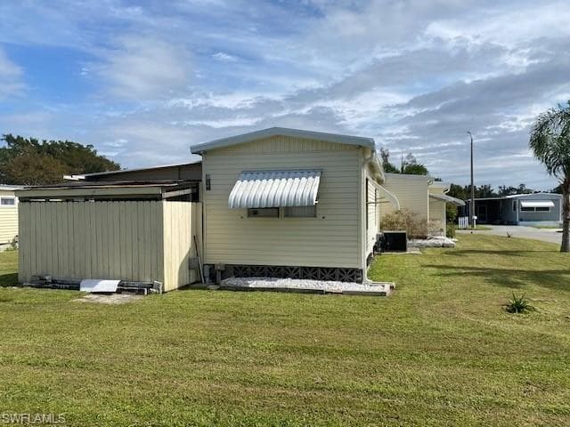 2727 Indianwood DR-2