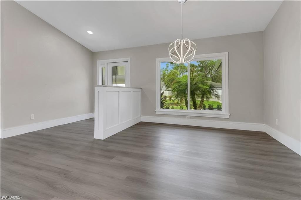 270 Madison DR-15