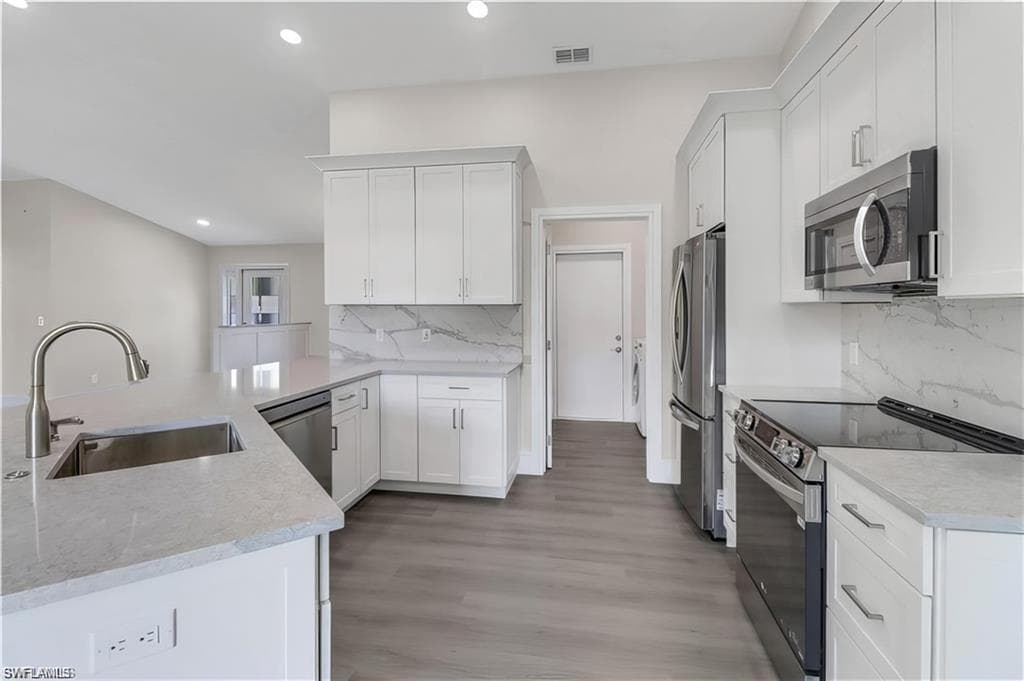 270 Madison DR-11