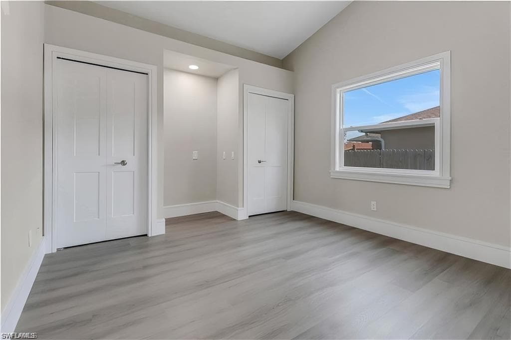 270 Madison DR-25