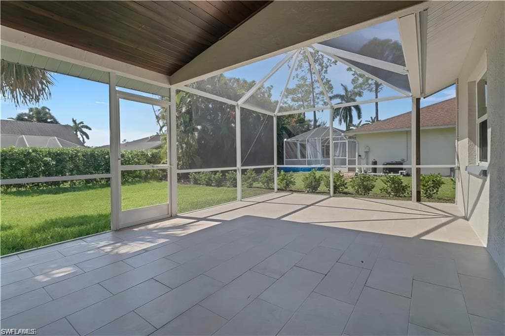 270 Madison DR-31