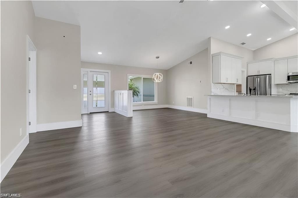 270 Madison DR-4