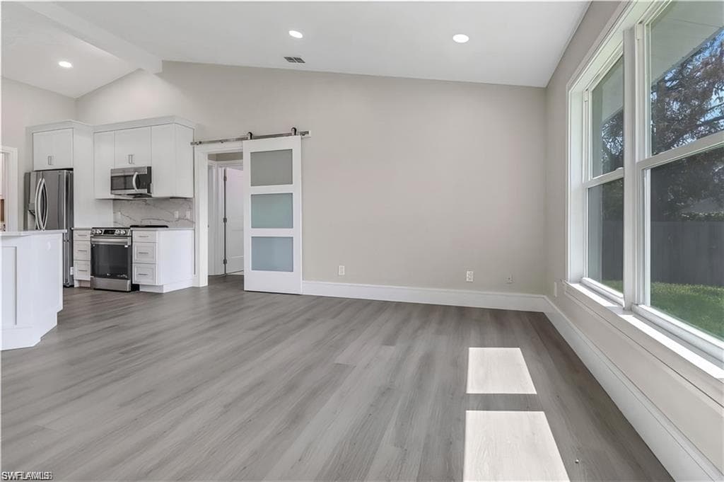 270 Madison DR-7