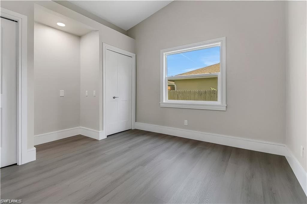 270 Madison DR-24