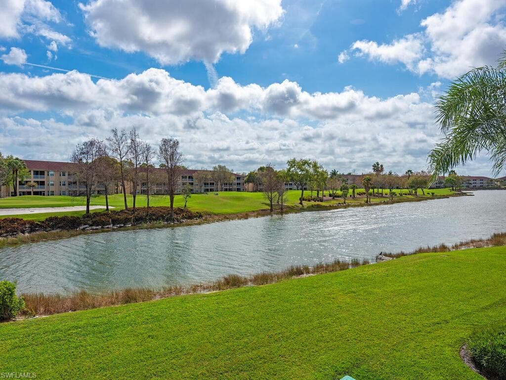 2880 Cypress Trace CIR 202-12