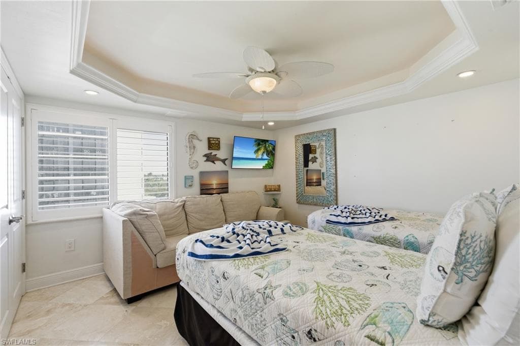 6660 Estero BLVD 502-25