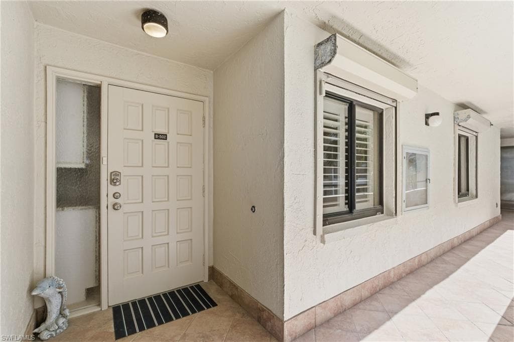 6660 Estero BLVD 502-30