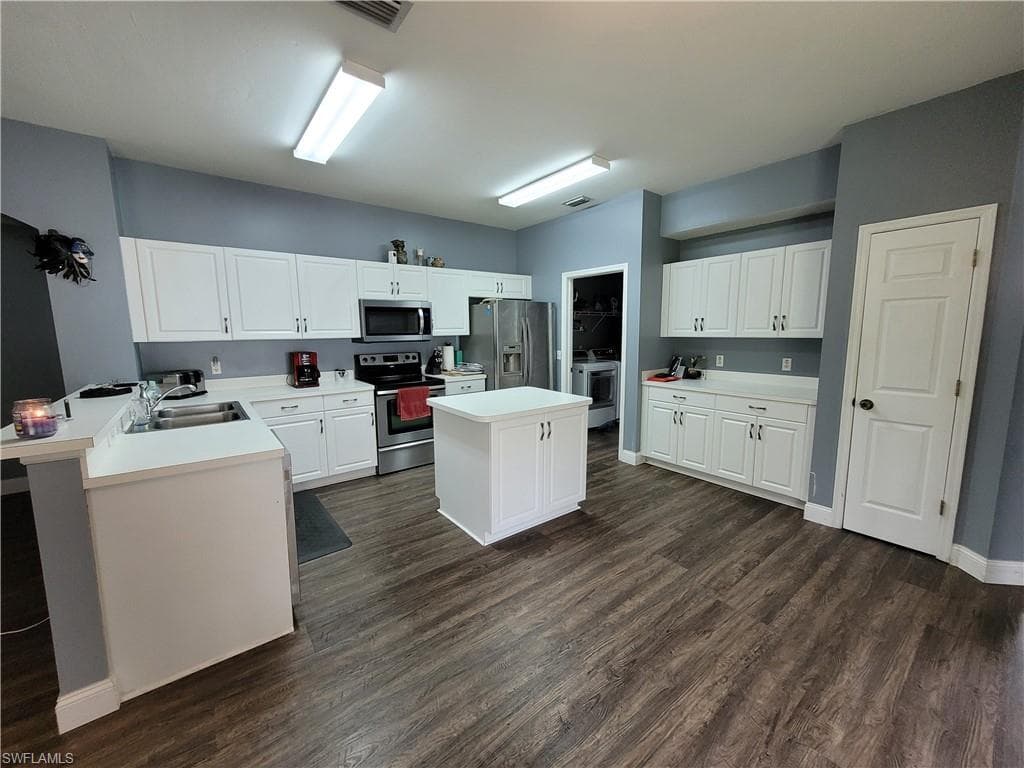 4409 Varsity Lakes DR-15