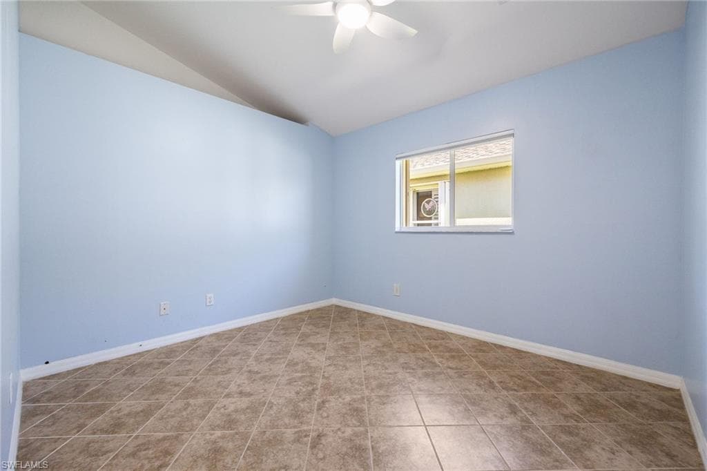 9273 Palm Island CIR-28