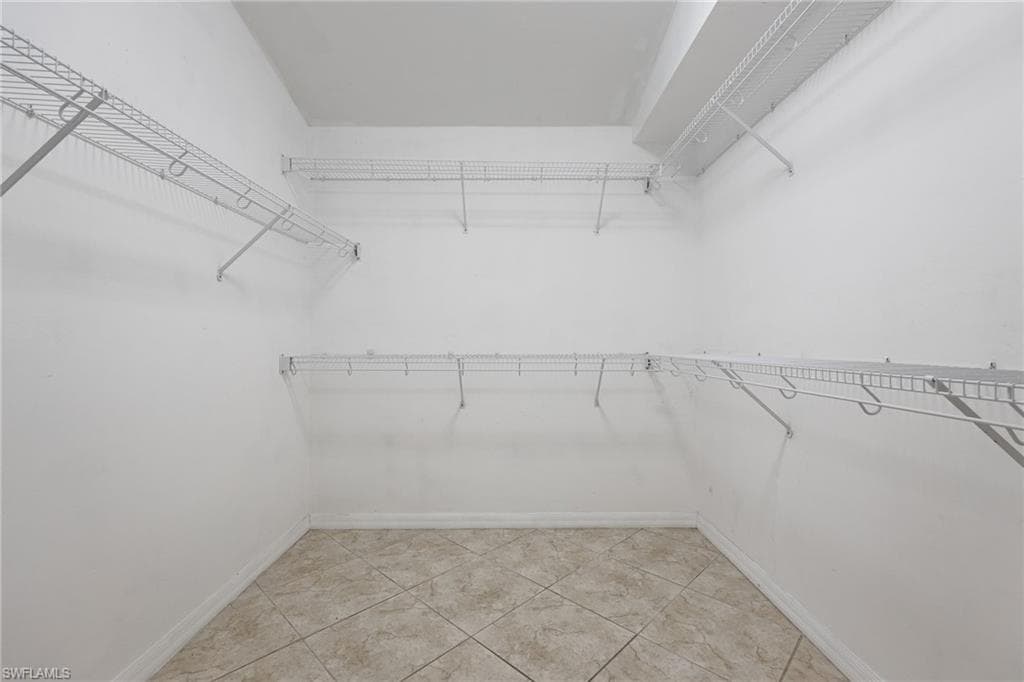9273 Palm Island CIR-24