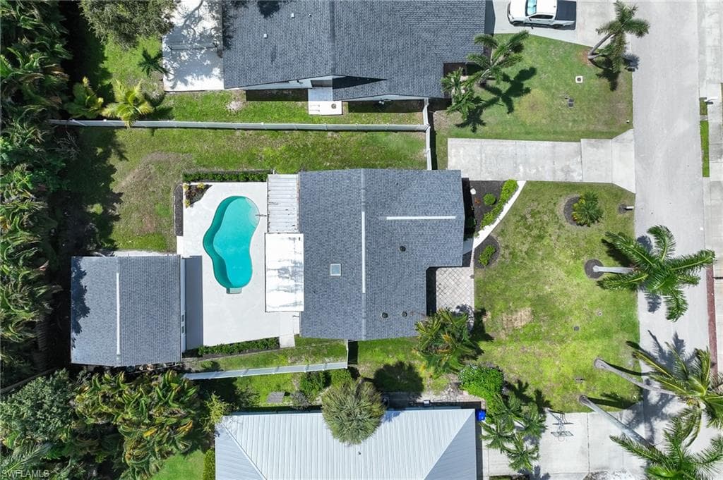 1342 Alhambra DR-17