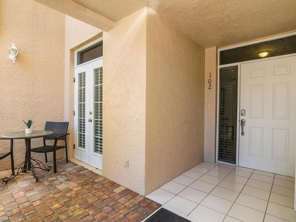 3940 Windward Passage CIR 102-5