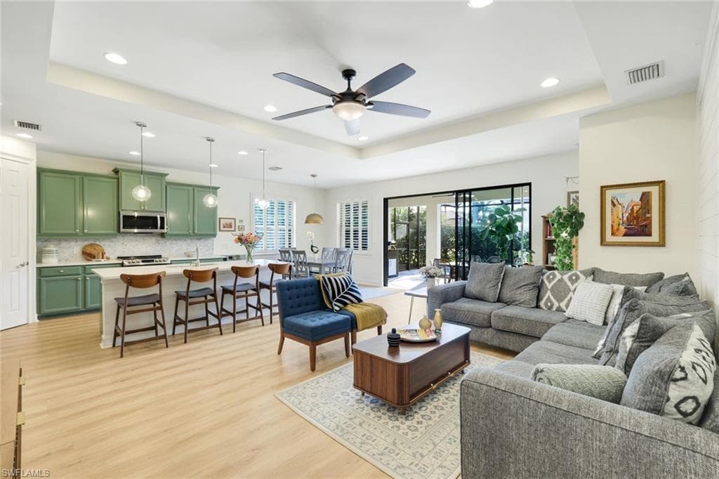 16357 Aberdeen WAY-12