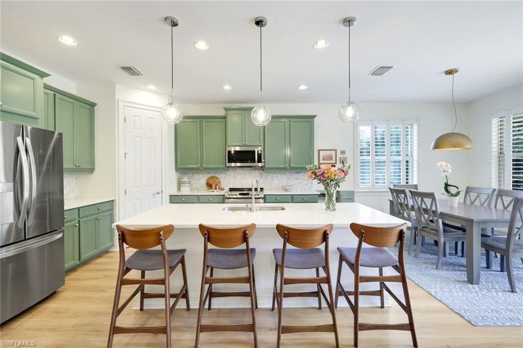 16357 Aberdeen WAY-16