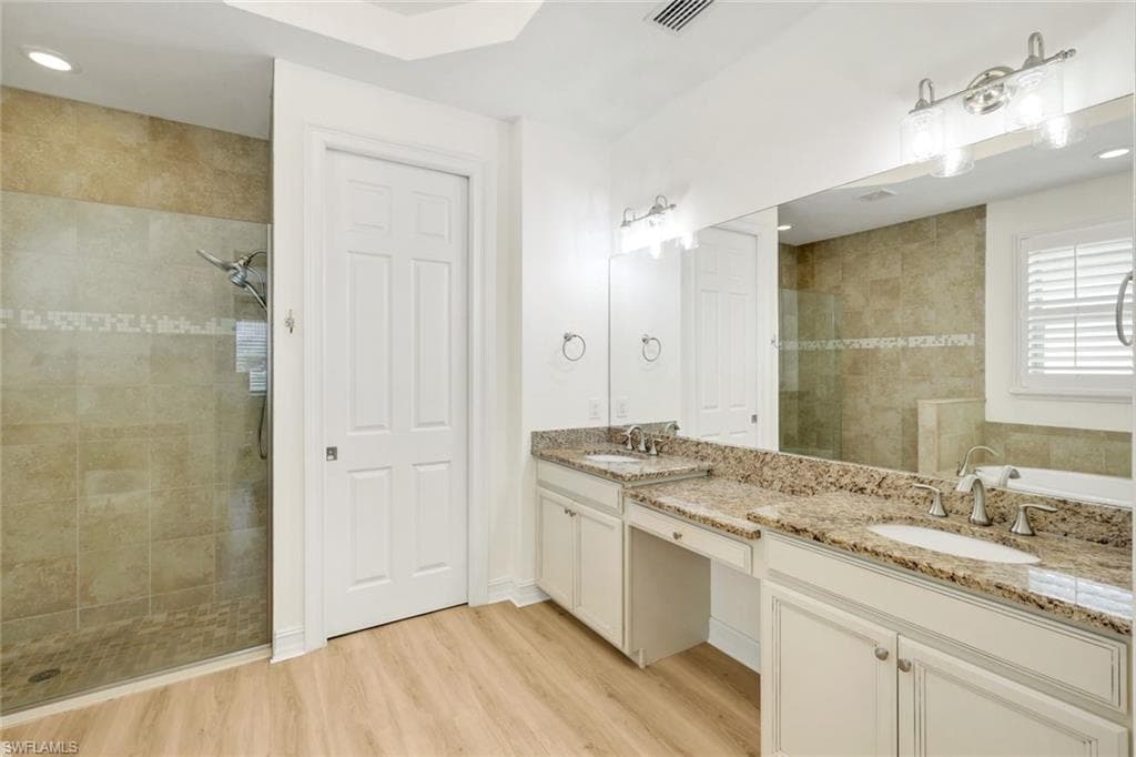 16357 Aberdeen WAY-24