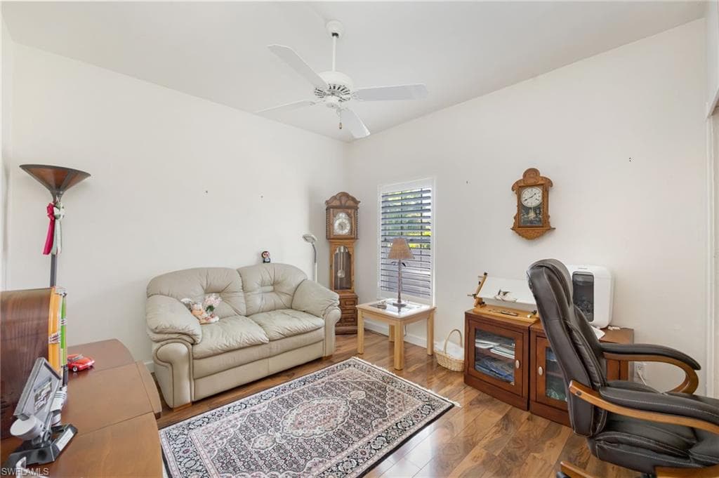 867 Saint Andrews BLVD-18