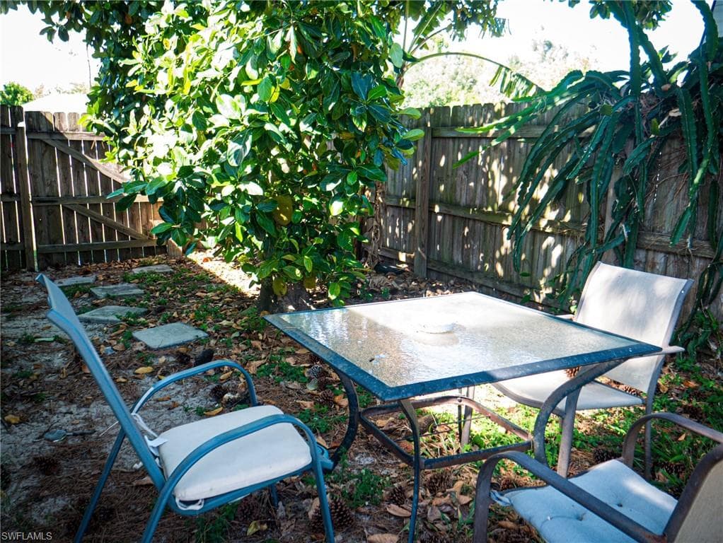 9140 San Carlos BLVD-24